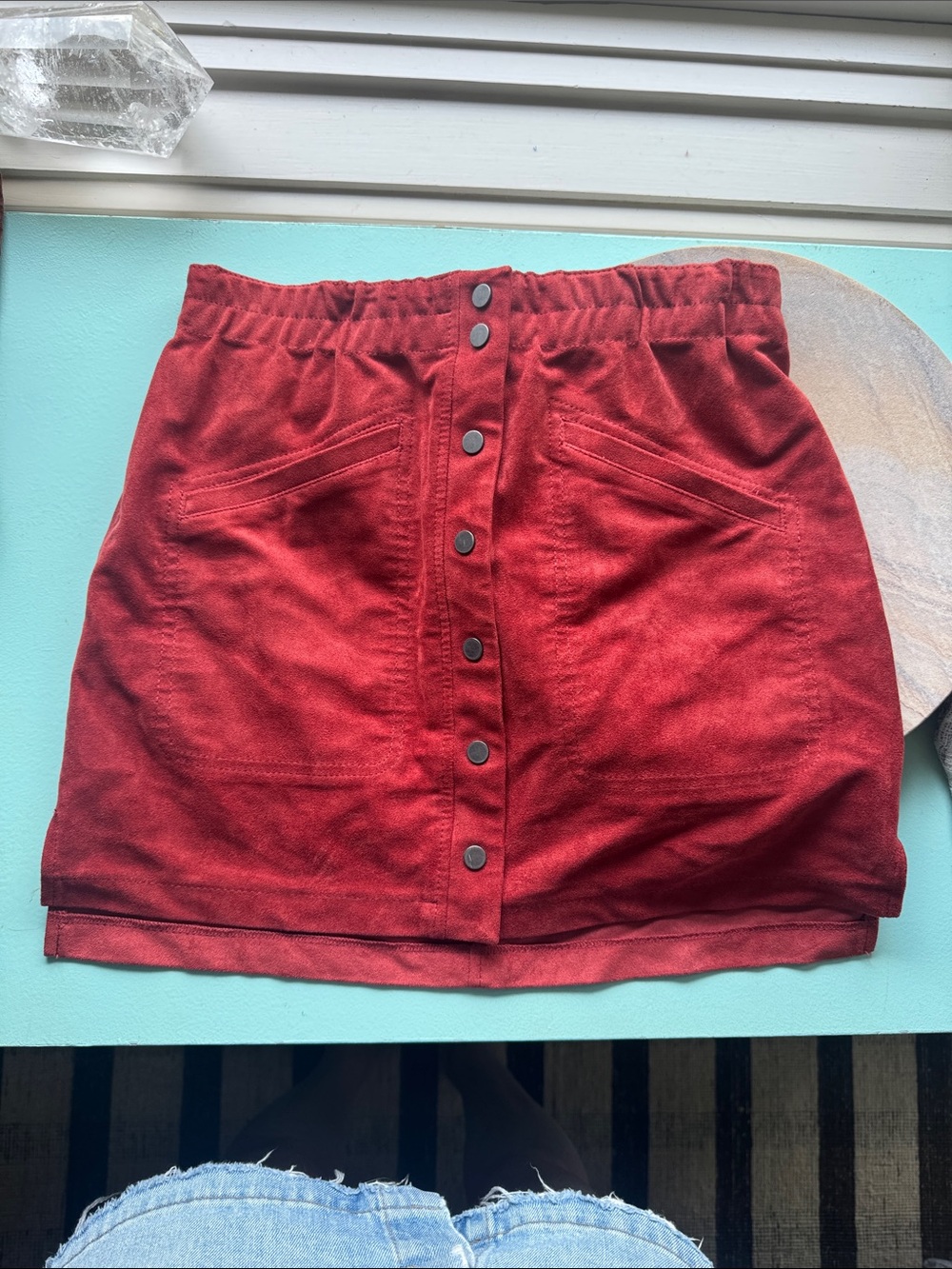 BCBGMaxAzria Red Button-Front Faux Suede Mini Skirt